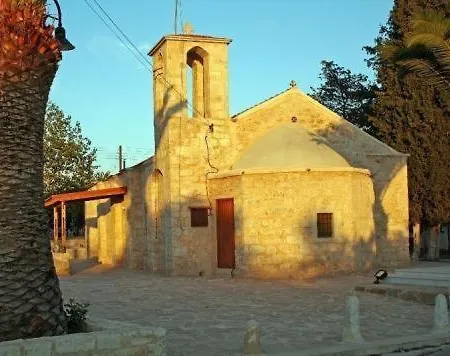 Arodes Asteria Volunteer & Youth Eco-house * Pano Arodes