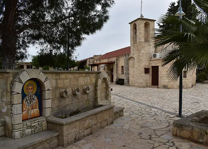 Arodes Asteria Volunteer & Youth Eco-house