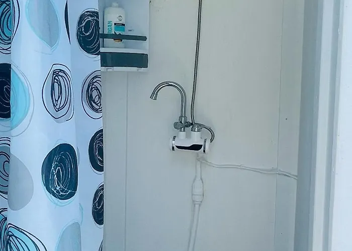 Arodes Asteria Volunteer & Youth Eco-house *